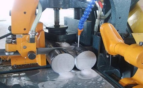 湖口卧式带锯床的送料方式有哪几种？